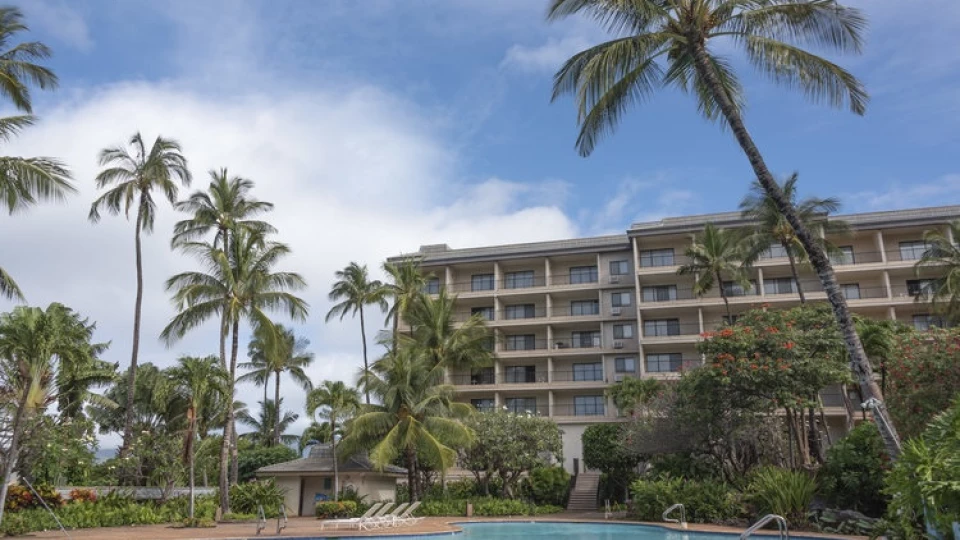 Haggai exterior pool