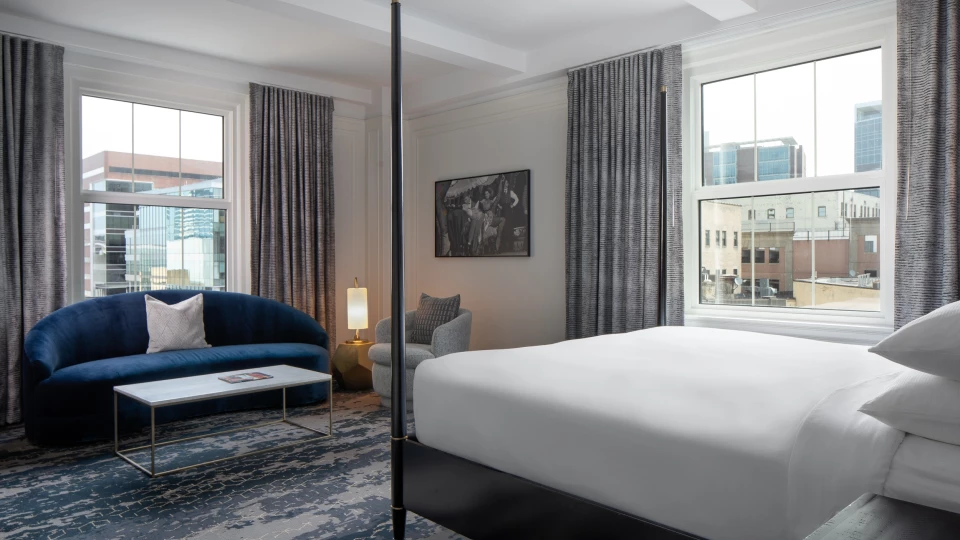 Amway Grand Plaza Luxury Suite Bedroom