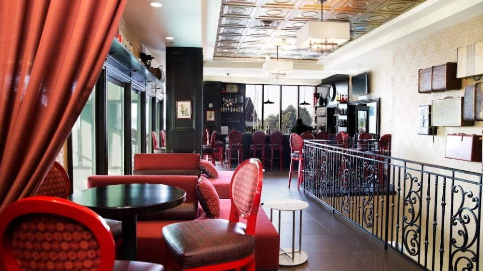 Bar Lounge