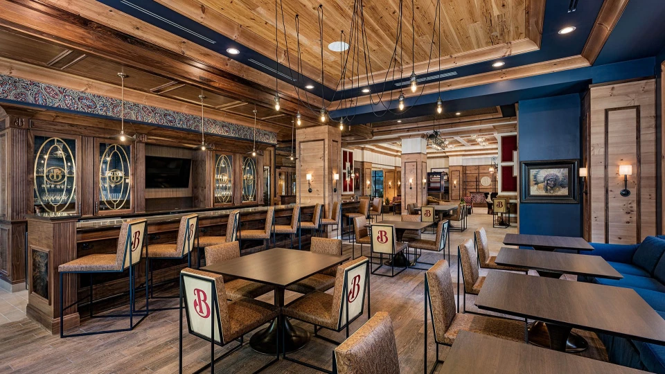 Brwnwd lobby bar overall feb Small 2020 1