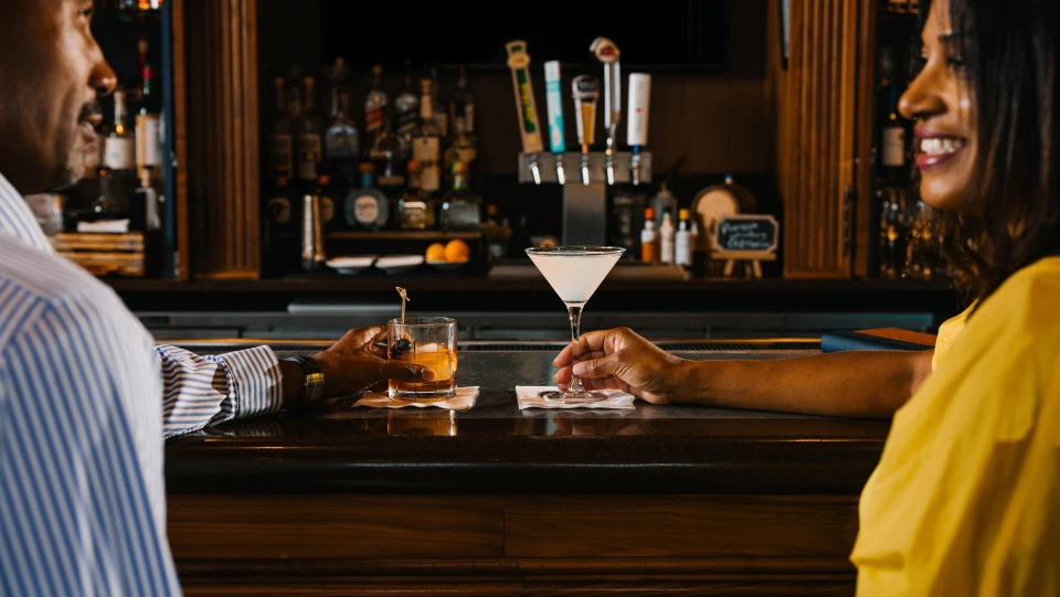 BW Lobby Bar Tight with Drinks Small May2025