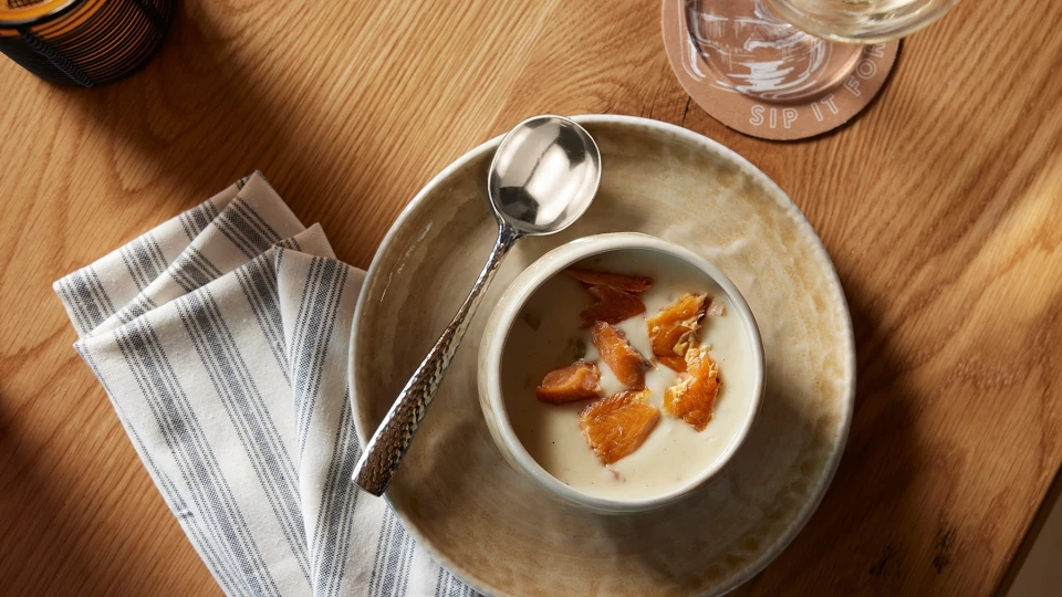 Post Bisque